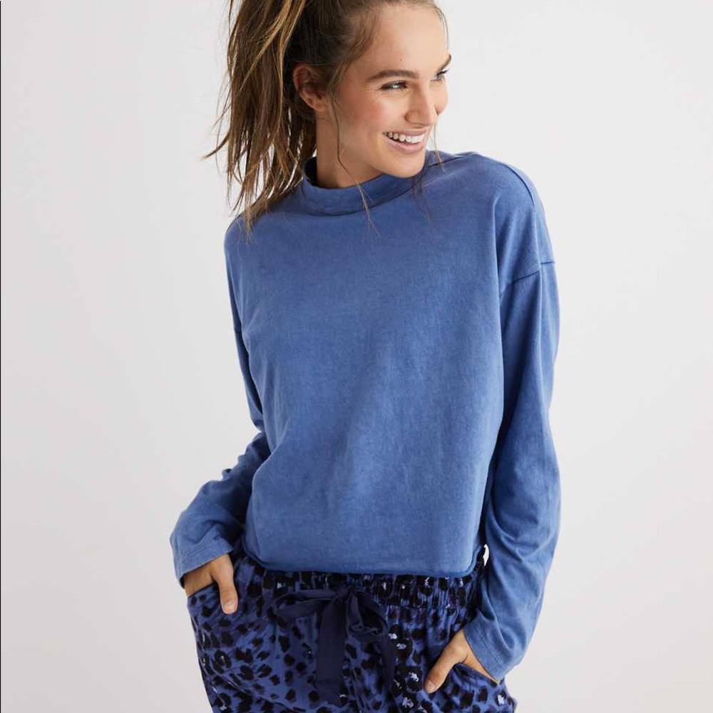 Aerie Mock neck Long sleeve blue tee